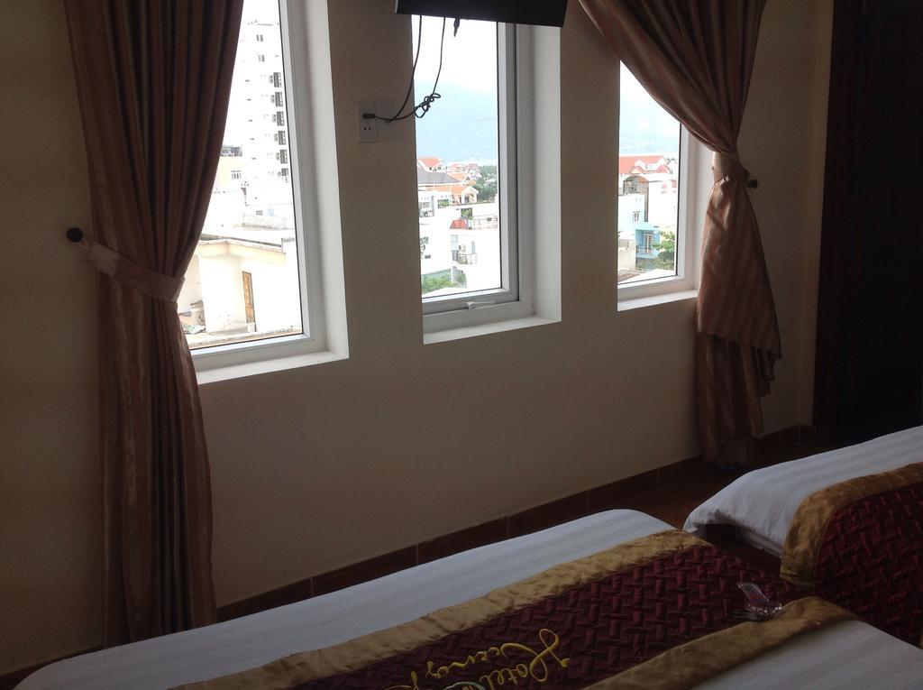 Hung Phat Hotel Danang Room photo