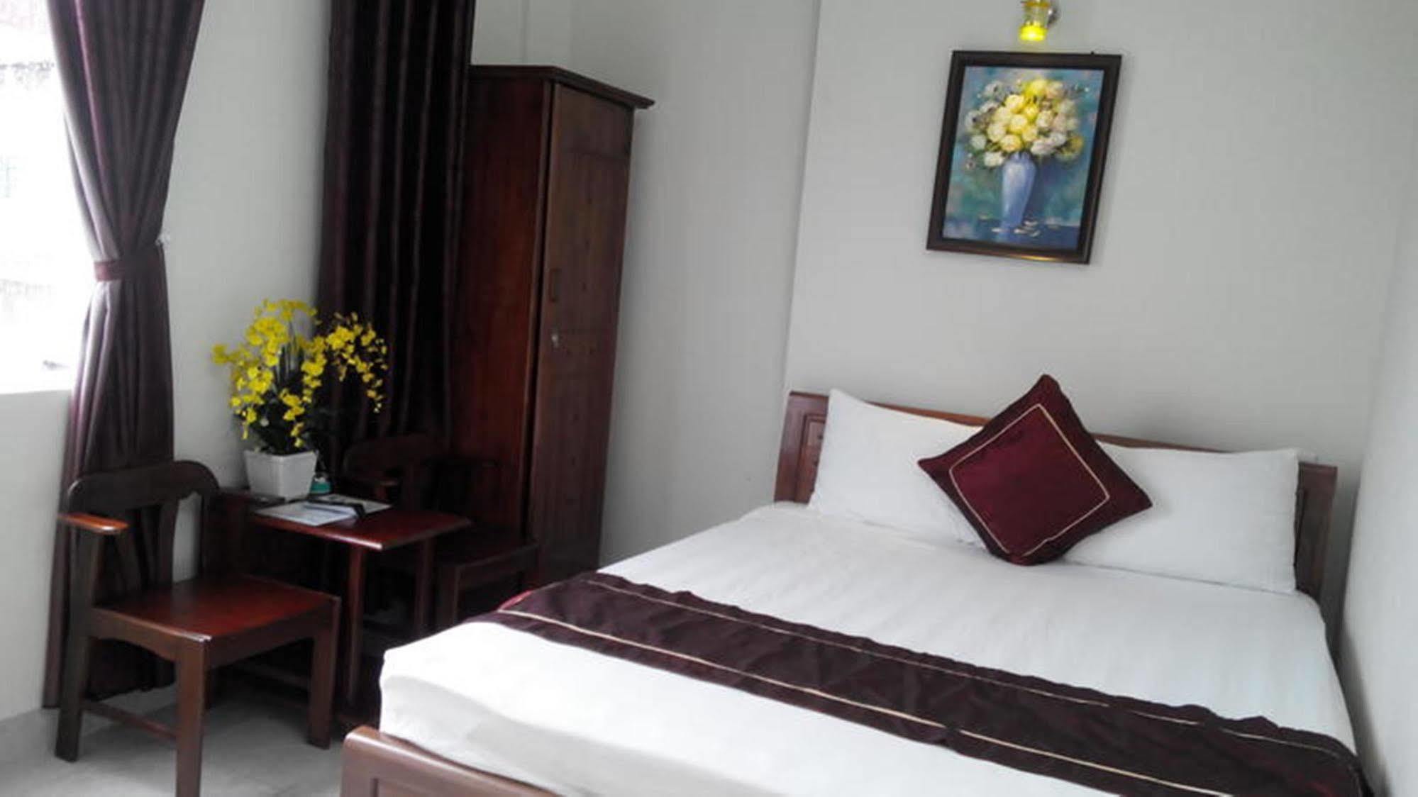 Hung Phat Hotel Danang Exterior photo